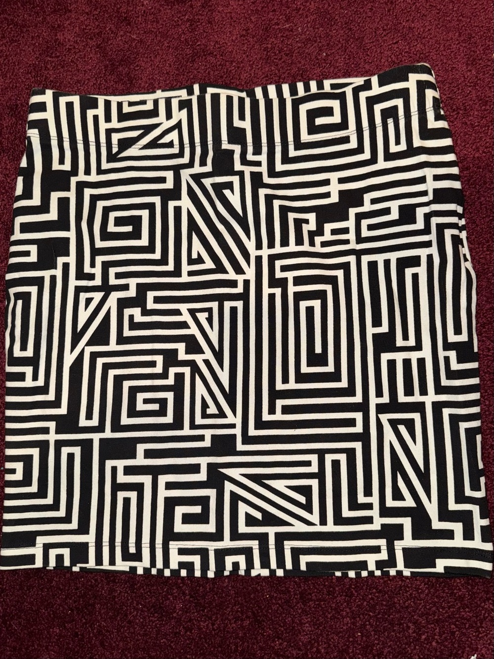 Forever 21 Black and White Geometric Mini Skirt